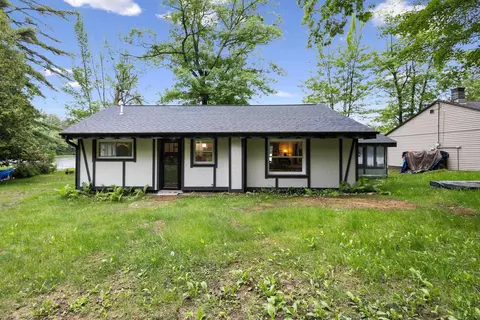 w9116 South Lundgren Lake Road, Pembine, WI 54156