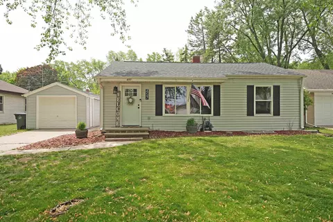 457 Cottage Grove Ave, Green Bay, WI 54304