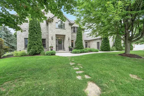 2091 Old Plank Rd, De Pere, WI 54115