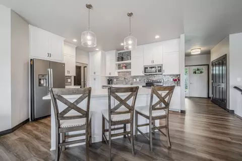 Kitchen - 5090 N Milkweed Trl, Appleton, WI 54913 photo 1 of 3