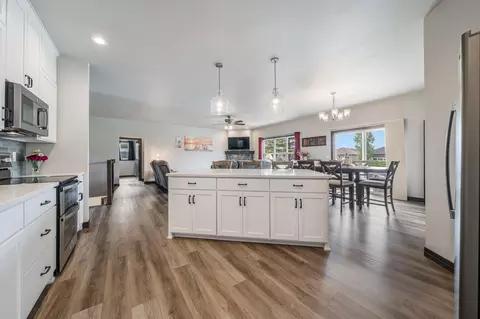 Kitchen - 5090 N Milkweed Trl, Appleton, WI 54913 photo 3 of 3