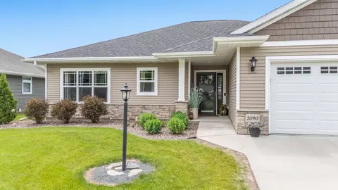 Exterior - 5090 N Milkweed Trl, Appleton, WI 54913 photo 2 of 9