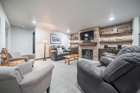 Living - 5090 N Milkweed Trl, Appleton, WI 54913 photo 5 of 5