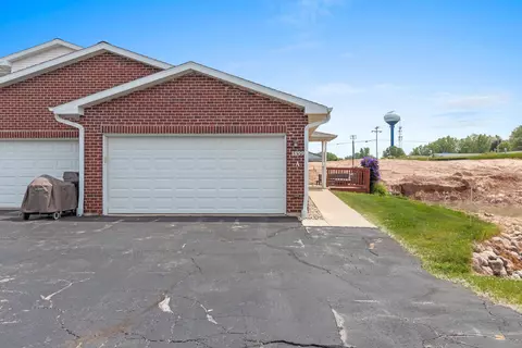 1899 Riverside Dr #A, Suamico, WI 54313