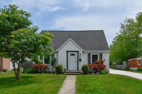 610 N Superior St, De Pere, WI 54115