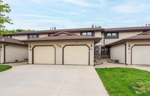 Exterior - 725 S Westhaven Pl #G, Appleton, WI 54914 photo 3 of 4