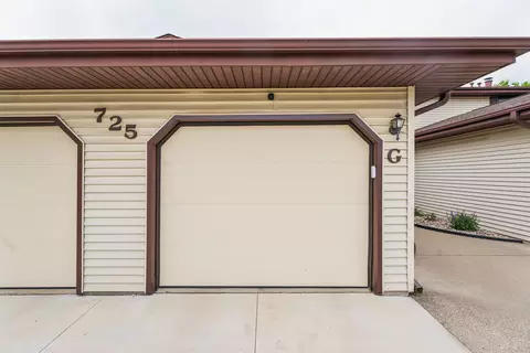 Exterior - 725 S Westhaven Pl #G, Appleton, WI 54914 photo 4 of 4