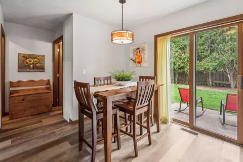 Dining - 725 S Westhaven Pl #G, Appleton, WI 54914 photo 1 of 1