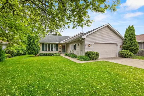 1001 W Taylor St, Appleton, WI 54914