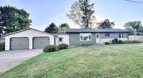 308 Durrell St, Bear Creek, WI 54922