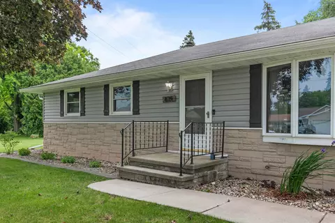 829 Haase St, Neenah, WI 54956
