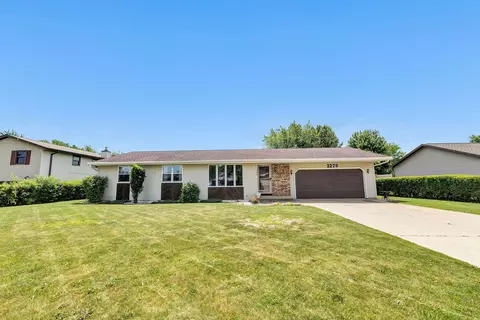 2276 Nellie Ct, Green Bay, WI 54311