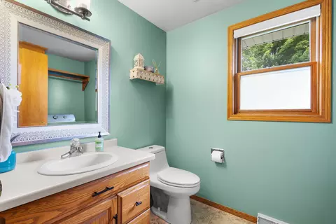 Bath - n256 Springfield Drive, Appleton, WI 54915 photo 1 of 3