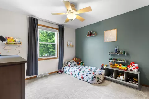 Bedroom - n256 Springfield Drive, Appleton, WI 54915 photo 4 of 6