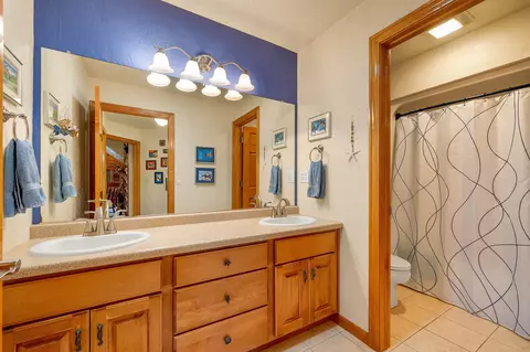 Bath - w3866 Lone Oak Drive, Appleton, WI 54913 photo 1 of 7