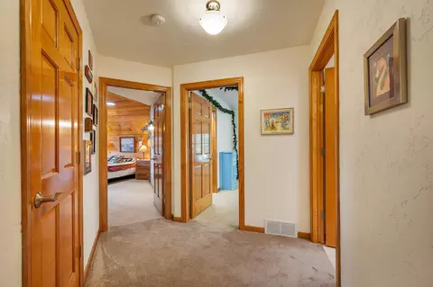Entry Way - w3866 Lone Oak Drive, Appleton, WI 54913 photo 14 of 17