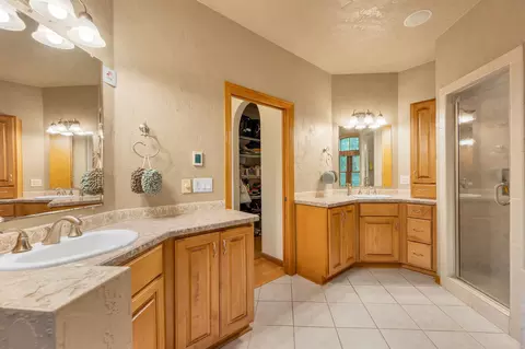 Bath - w3866 Lone Oak Drive, Appleton, WI 54913 photo 7 of 7