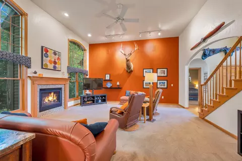 Living - w3866 Lone Oak Drive, Appleton, WI 54913 photo 4 of 4
