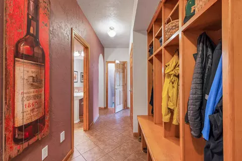 Entry Way - w3866 Lone Oak Drive, Appleton, WI 54913 photo 10 of 17