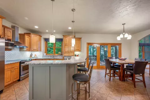 Kitchen - w3866 Lone Oak Drive, Appleton, WI 54913 photo 6 of 7