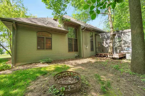 Exterior - w3866 Lone Oak Drive, Appleton, WI 54913 photo 9 of 14