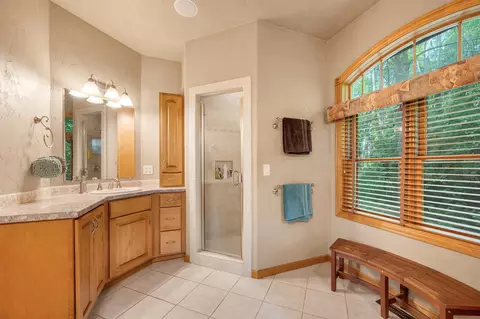 Bath - w3866 Lone Oak Drive, Appleton, WI 54913 photo 3 of 7