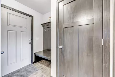 Entry Way - 582 Clay St, Wrightstown, WI 54180 photo 2 of 2