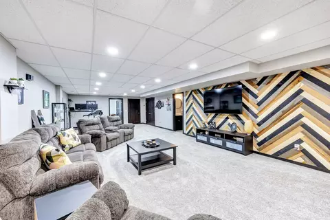 Living - 582 Clay St, Wrightstown, WI 54180 photo 4 of 4
