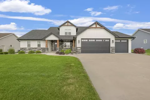 2090 Morningstar Ln, Oshkosh, WI 54904