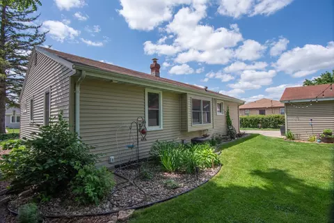 1918 E Pauline St, Appleton, WI 54911 photo 28