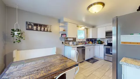 1918 E Pauline St, Appleton, WI 54911 photo 12