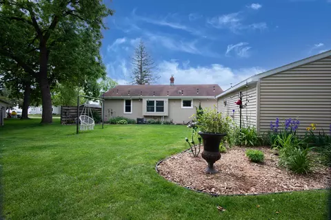 1918 E Pauline St, Appleton, WI 54911 photo 27