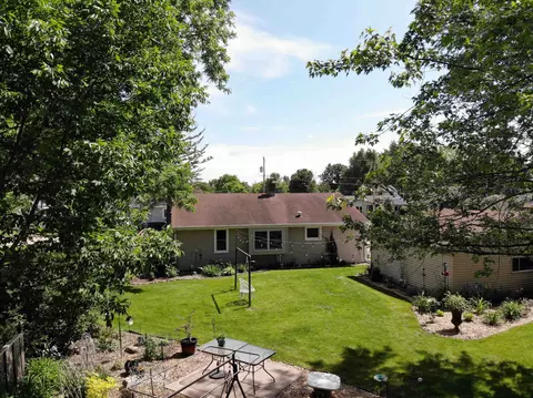 1918 E Pauline St, Appleton, WI 54911 photo 25