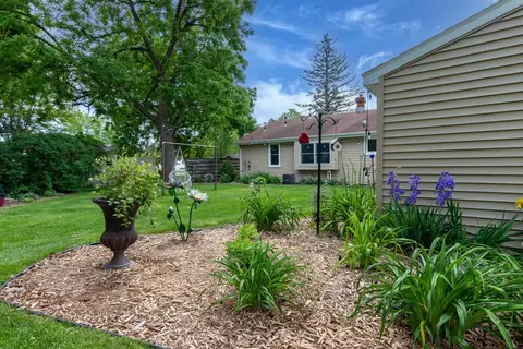 1918 E Pauline St, Appleton, WI 54911 photo 33
