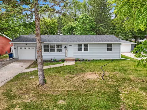 2632 Libal St, Green Bay, WI 54301
