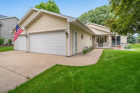 942 E Mayfield Dr, Appleton, WI 54911