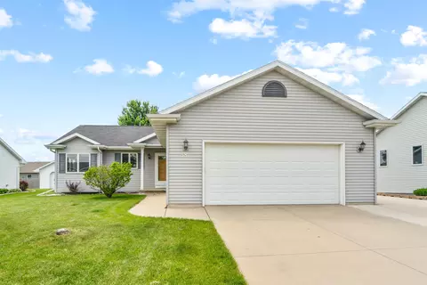 581 Lemongrass Way, Kaukauna, WI 54130