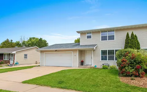 458 S St Bernard Dr, De Pere, WI 54115