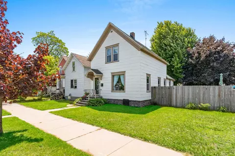 931 Carney Blvd, Marinette, WI 54143