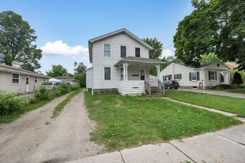 1117 Dousman St, Green Bay, WI 54303