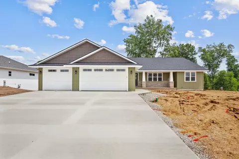 218 Abby Ln, Francis Creek, WI 54214