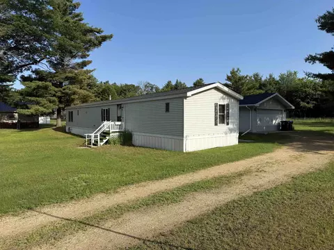 w6530 Huntington Place, Shawano, WI 54166