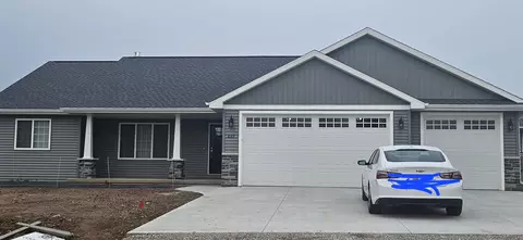 8313 Marlo Ave, Neenah, WI 54956