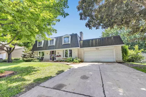 3082 St Gregory Dr, Green Bay, WI 54311
