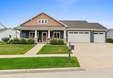 5401 N Amethyst Dr, Appleton, WI 54913