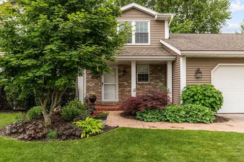 2939 W Roselawn Dr, Appleton, WI 54914 photo 2