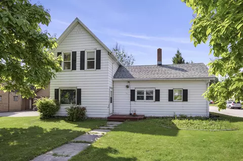 631 Main St, Wrightstown, WI 54180
