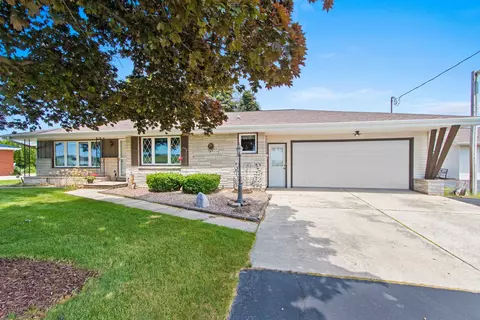 5181 Sth 29, Denmark, WI 54208