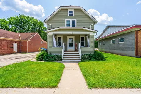 222 E Center St, Juneau, WI 53039