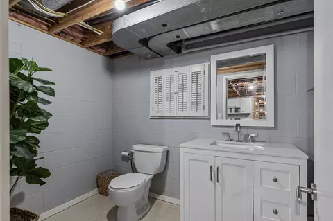Bath - 1824 W Reid Dr, Appleton, WI 54914 photo 8 of 8